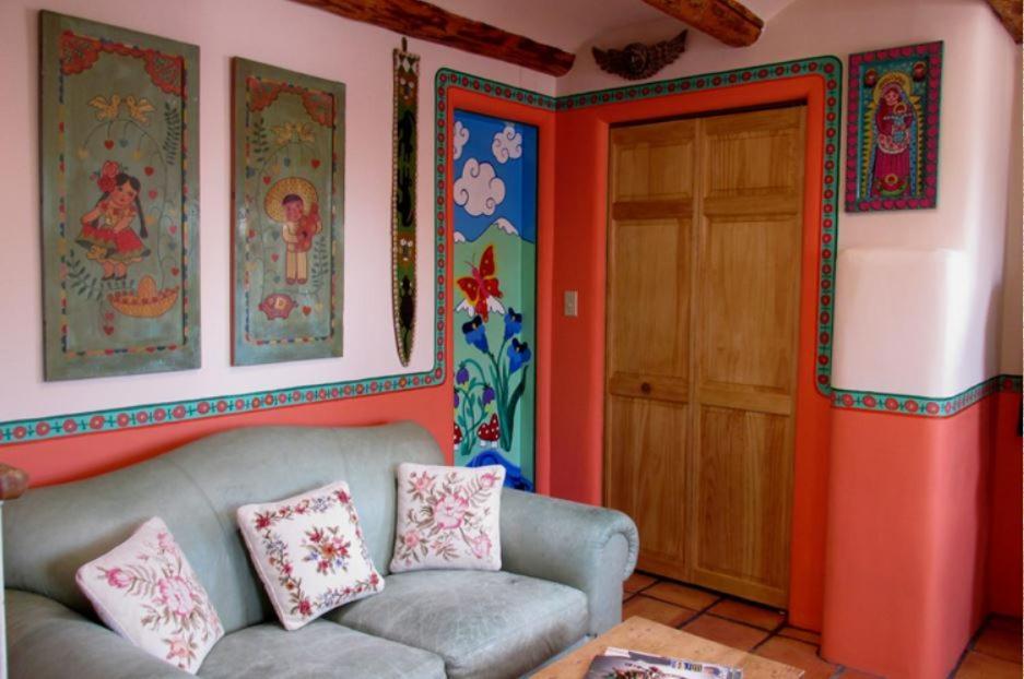 La Dona Luz Inn An Historic B&B เทาส์ ภายนอก รูปภาพ