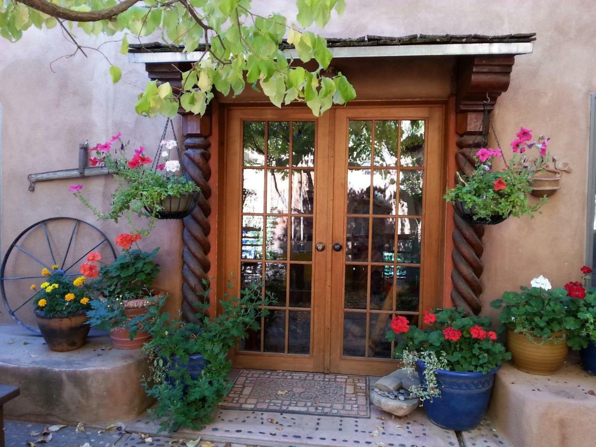 La Dona Luz Inn An Historic B&B เทาส์ ภายนอก รูปภาพ